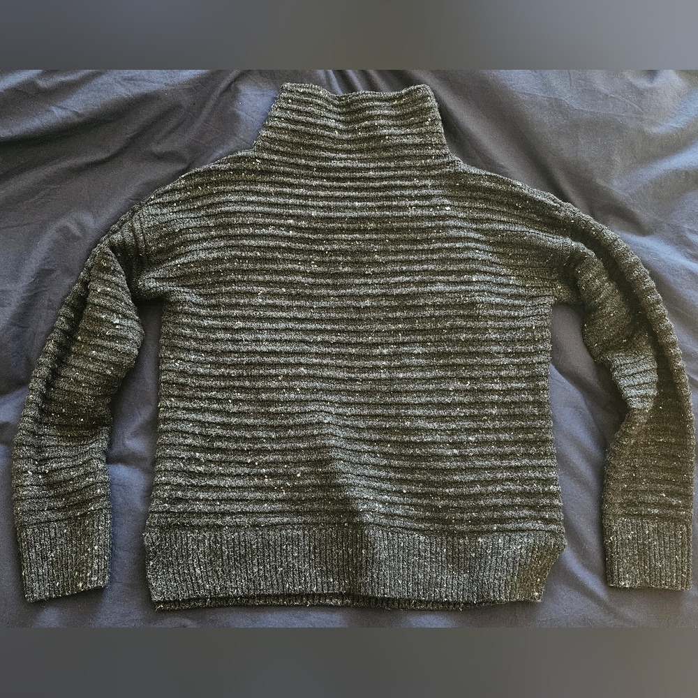 Madewell Charcoal and Black Turtleneck Sweater